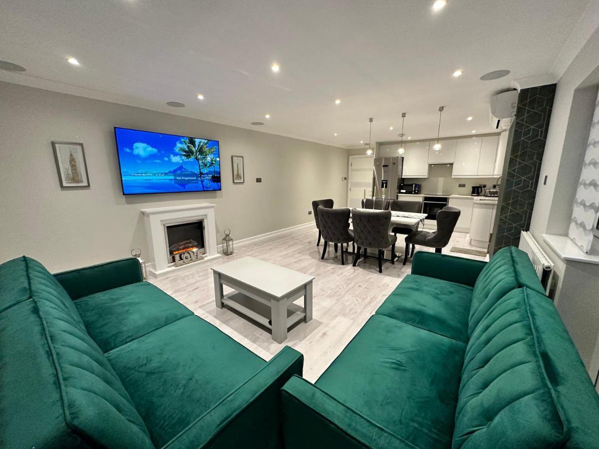 Luxury House Lejlighed Greenford  Eksteriør billede