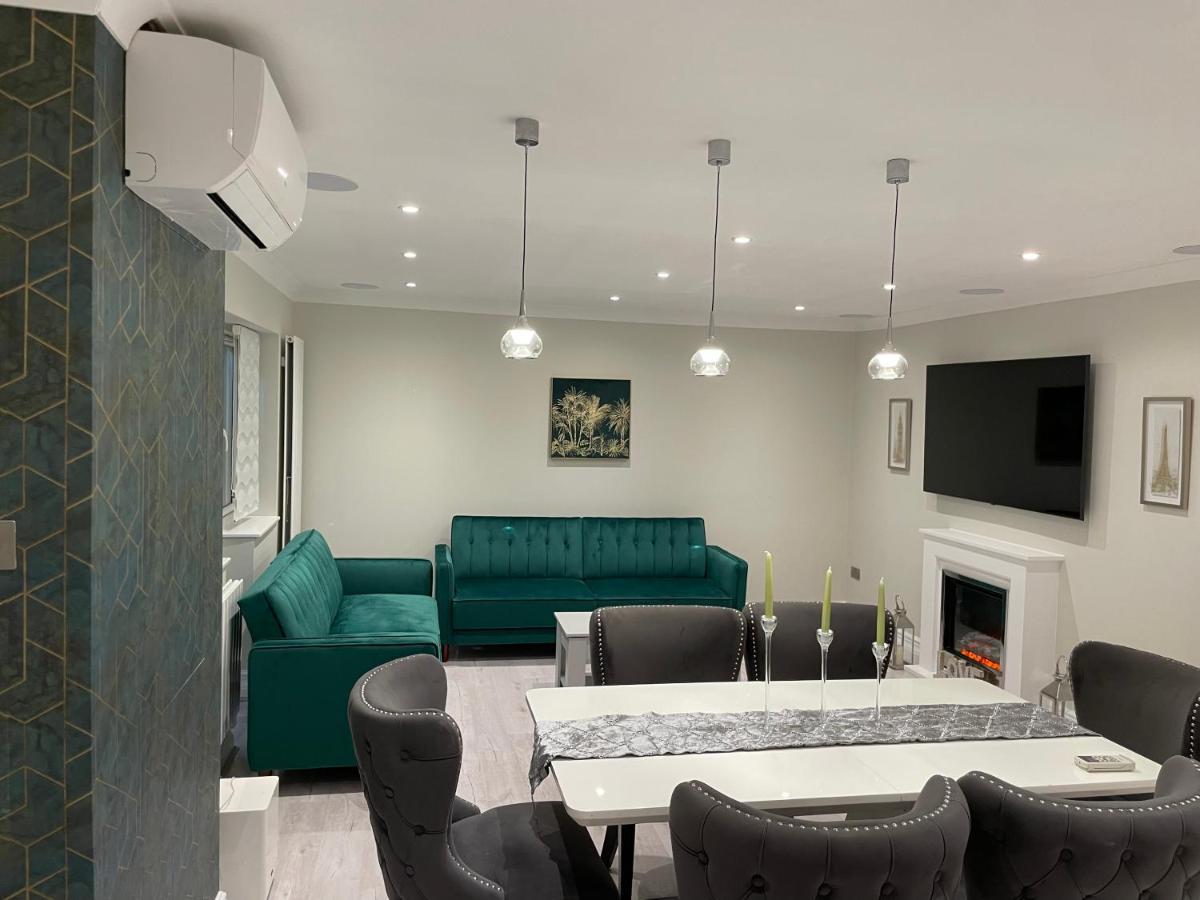 Luxury House Lejlighed Greenford  Eksteriør billede