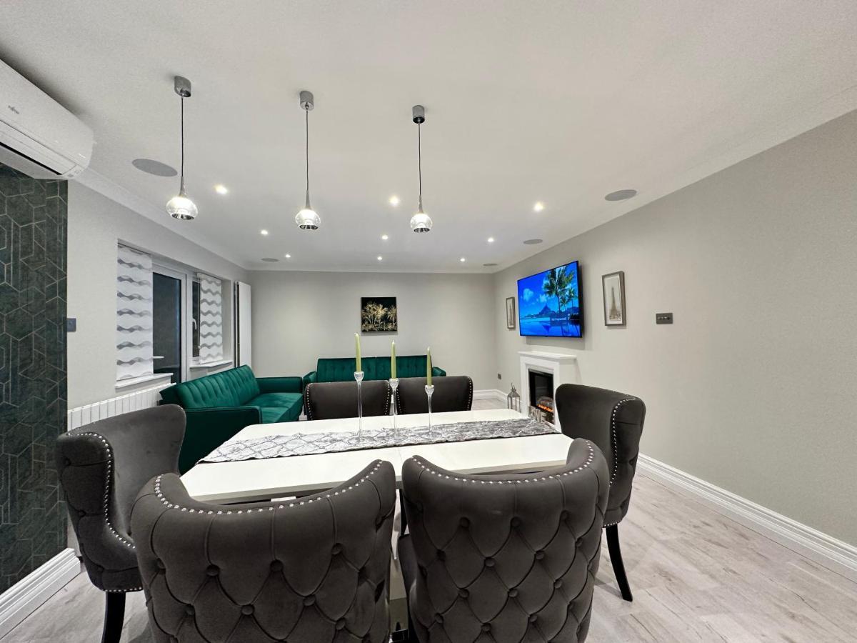 Luxury House Lejlighed Greenford  Eksteriør billede