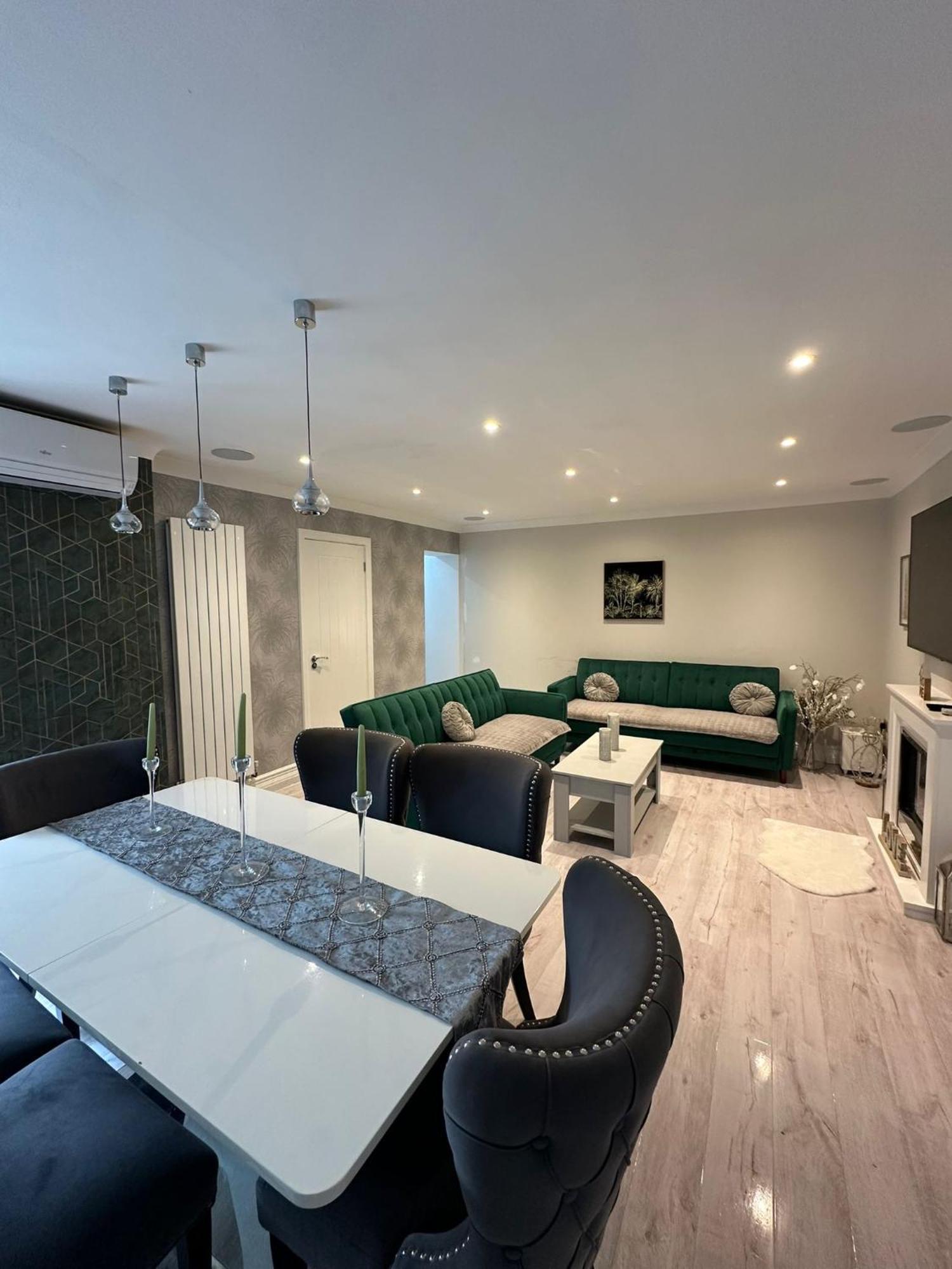 Luxury House Lejlighed Greenford  Eksteriør billede